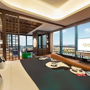 Cynn Panda Suite